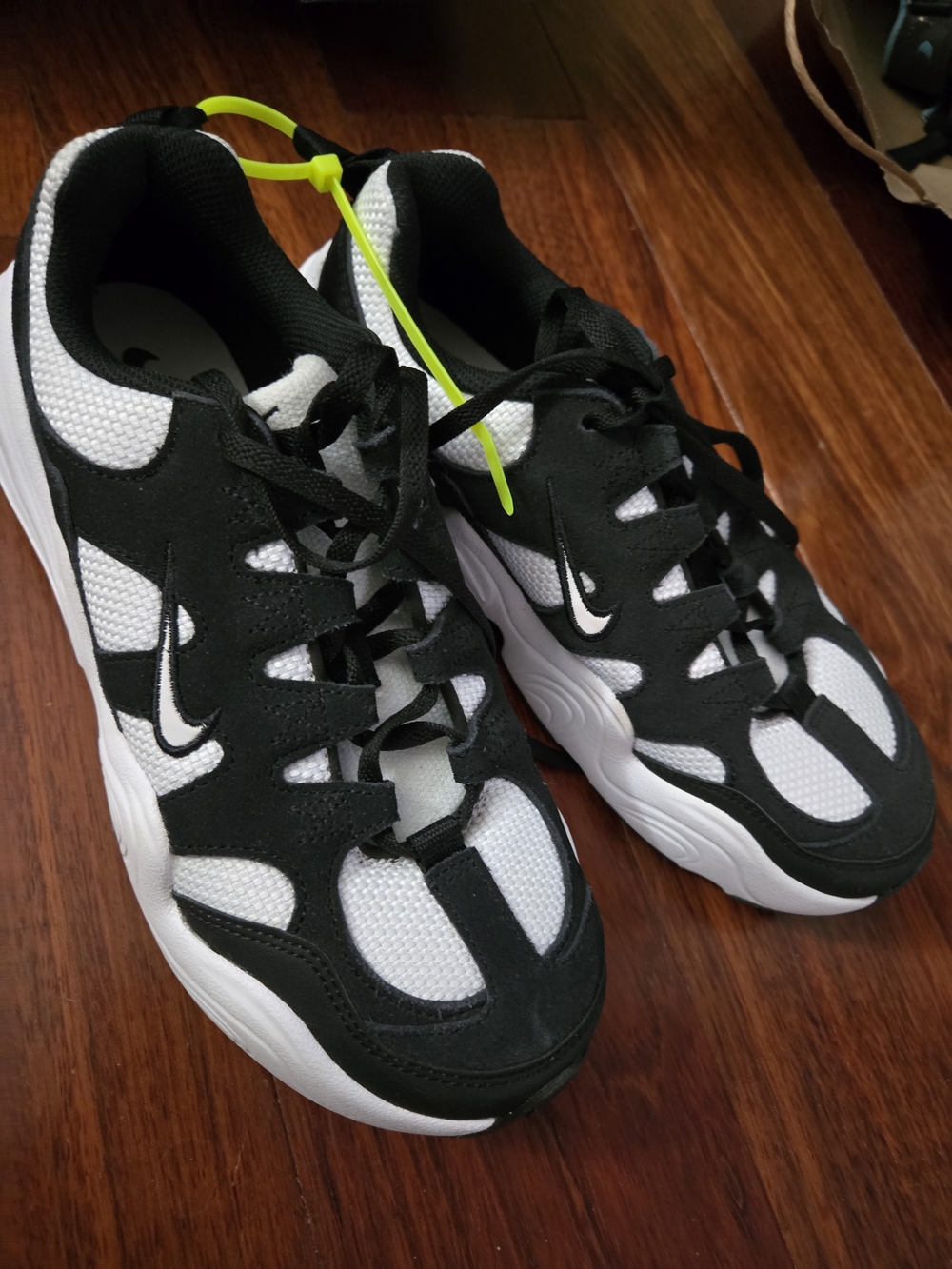 Nike Tech Hera Kids' Black & White Athletic Sneakers